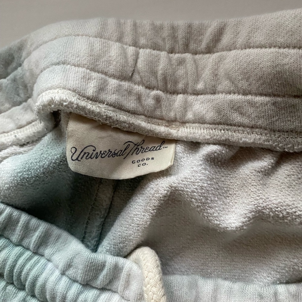 Universal Threads|| Shorts - Picture 4 of 4